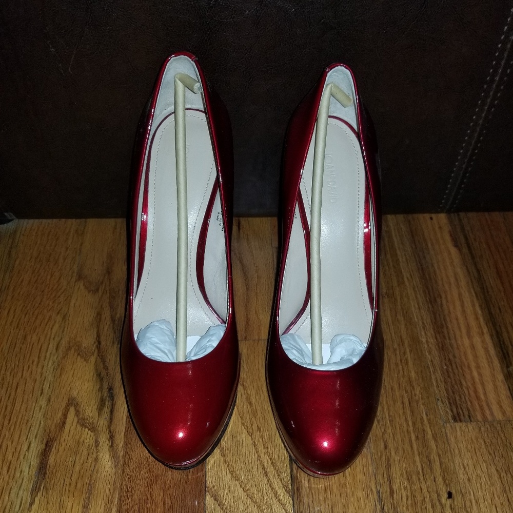 Heels - Picture 2 of 6